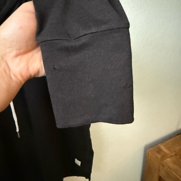 Vuori Halo Essential Hoodie - Picture 6 of 6